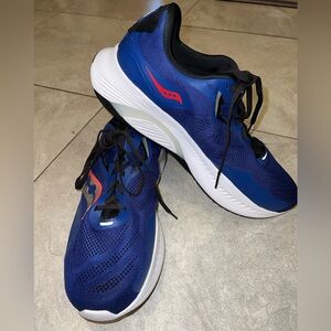 Guide 15 Saucony mens running shoes